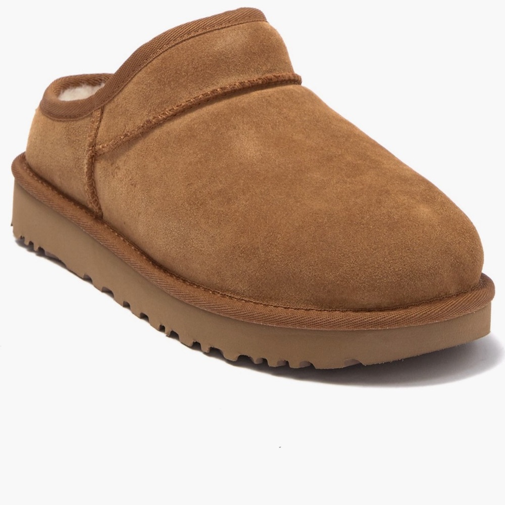 UGG Women's Classic Slipper